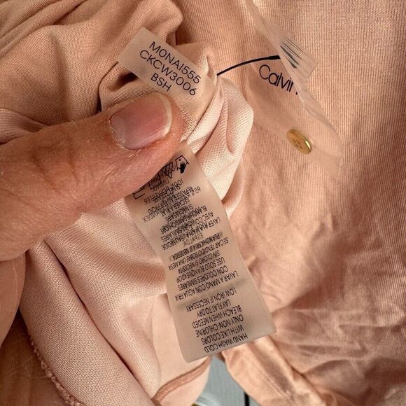 NWOT Calvin Klein XL Peach Roll Tab Short Sleeve V Neck Career Top - Picture 7 of 9